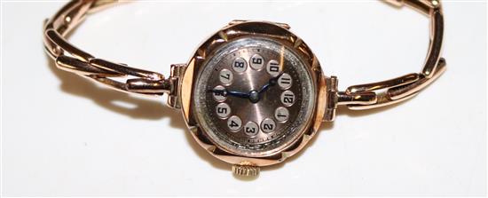 Ladys 1920s 9ct gold wristwatch